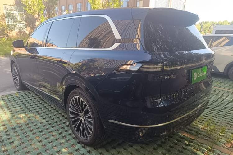 Used Deepal S09 2025 Four-Wheel Drive Ultra+ Custom Edition Exterior 2