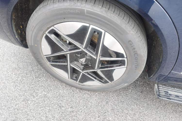 Used Deepal S09 2025 Rear-Drive Ultra+ Exterior 3