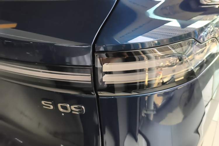 Used Deepal S09 2025 Rear-Drive Ultra+ Exterior 3