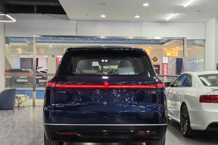 Used Deepal S09 2025 Rear-Drive Ultra Exterior 4