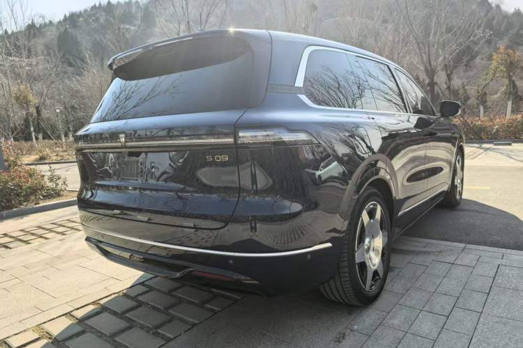 Used Deepal S09 2025 Four-Wheel Drive Ultra+ Custom Edition Exterior 9