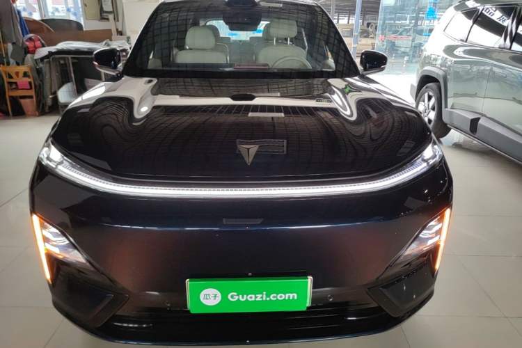 Used Deepal S09 2025 Model Rear-Wheel Drive Ultra+ Long-Range Version Front