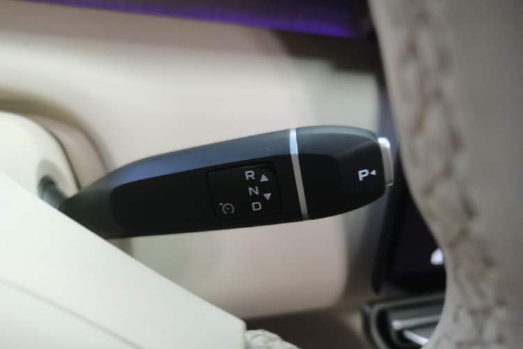 Used Deepal S09 2025 Four-Wheel Drive Ultra+ Custom Edition Gear Lever