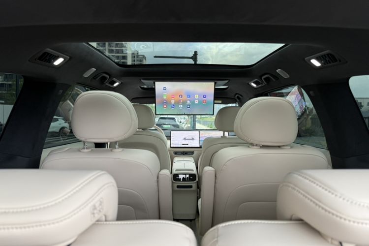 Used Deepal S09 2025 Four-Wheel Drive Ultra+ Custom Edition Interior 10