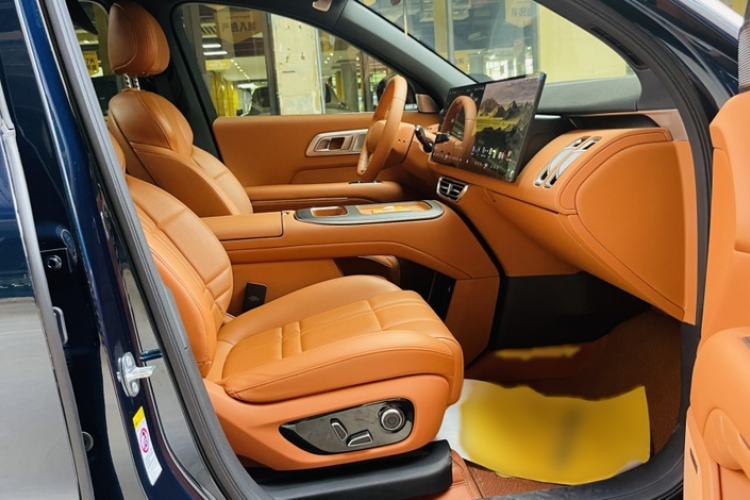 Used Deepal S09 2025 Rear-Drive Ultra+ Interior 10