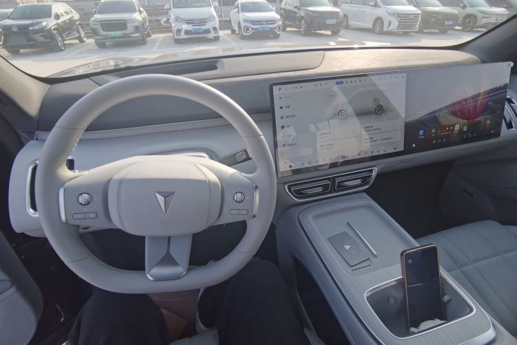 Used Deepal S09 2025 Rear-Drive Ultra+ Interior 2