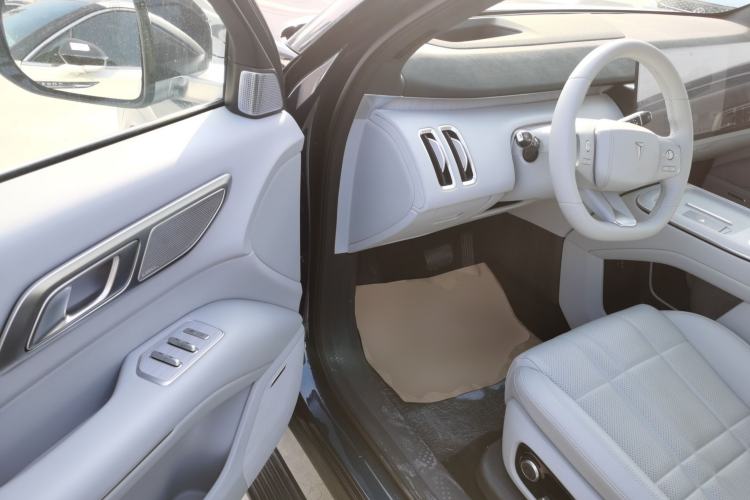 Used Deepal S09 2025 Rear-Drive Ultra+ Interior 3