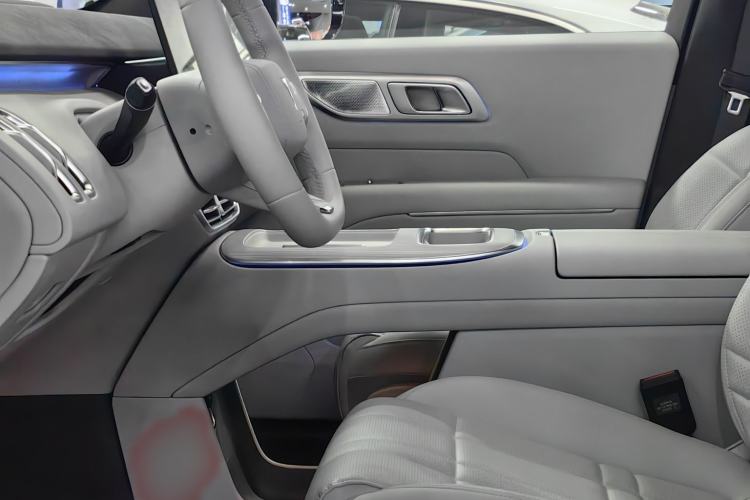 Used Deepal S09 2025 Rear-Drive Ultra Interior 4