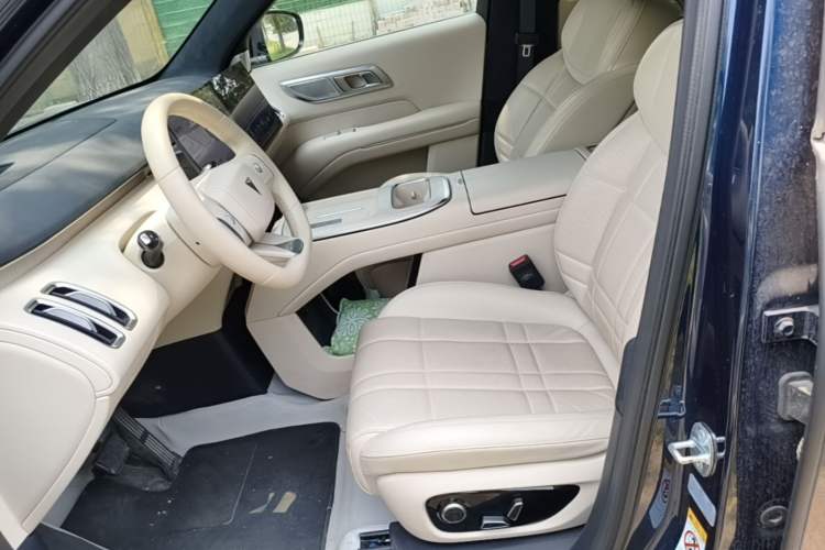 Used Deepal S09 2025 Four-Wheel Drive Ultra+ Custom Edition Left Front Seat
