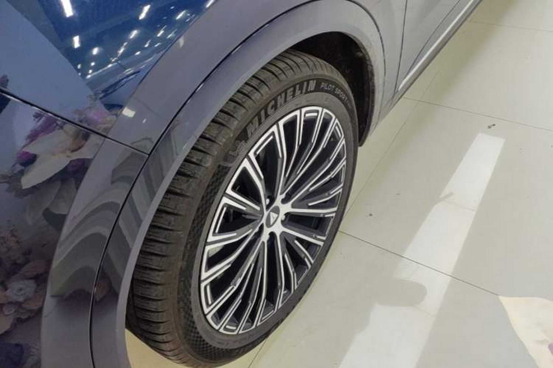 Used Deepal S09 2025 Four-Wheel Drive Ultra+ Custom Edition Left Front Wheel Hub