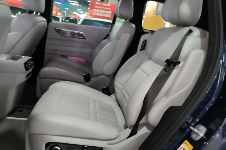 Used Deepal S09 2025 Rear-Drive Ultra+ Left Rear Seat