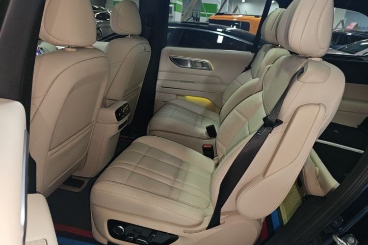 Used Deepal S09 2025 Rear-Drive Ultra+ Left Rear Seat