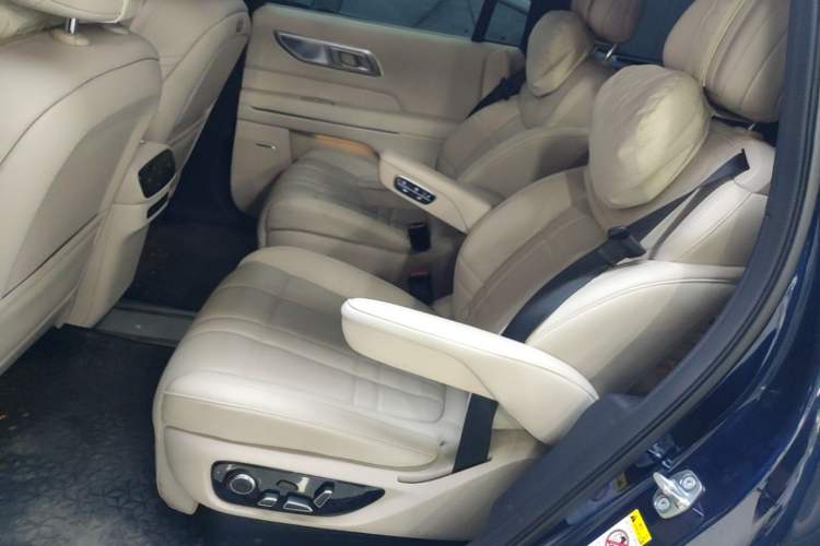 Used Deepal S09 2025 Four-Wheel Drive Ultra+ Custom Edition Left Rear Seat
