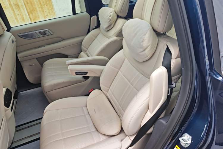 Used Deepal S09 2025 Four-Wheel Drive Ultra+ Custom Edition Left Rear Seat