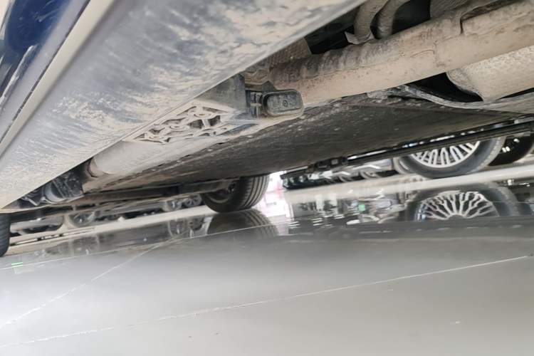 Used Deepal S09 2025 Four-Wheel Drive Ultra+ Custom Edition Left Side Sill