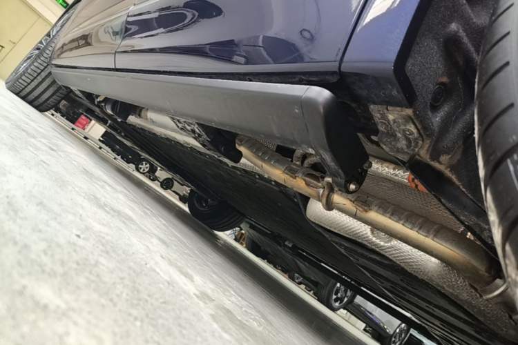 Used Deepal S09 2025 Rear-Drive Ultra+ Left Side Sill