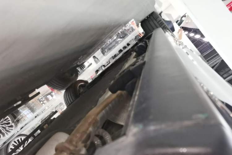 Used Deepal S09 2025 Four-Wheel Drive Ultra+ Custom Edition Left Side Sill