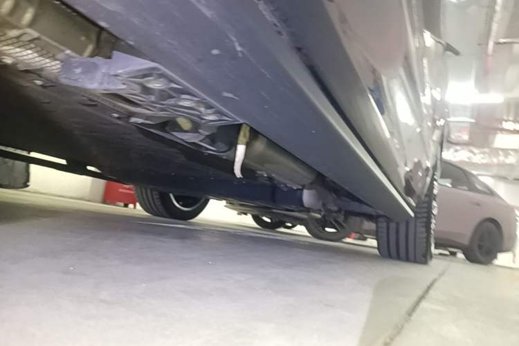 Used Deepal S09 2025 Four-Wheel Drive Ultra+ Custom Edition Left Side Sill