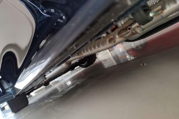 Used Deepal S09 2025 Model Rear-Wheel Drive Ultra+ Long-Range Version Left Side Sill