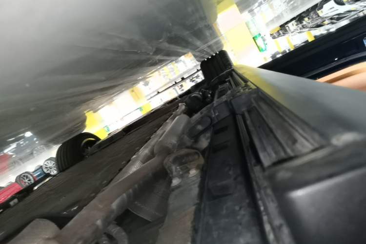 Used Deepal S09 2025 Rear-Drive Ultra+ Left Side Sill