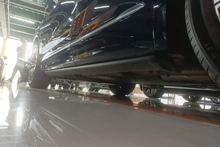 Used Deepal S09 2025 Rear-Drive Ultra+ Left Side Sill