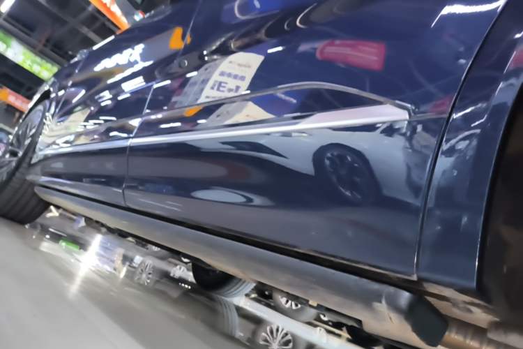 Used Deepal S09 2025 Four-Wheel Drive Ultra+ Custom Edition Left Side Sill