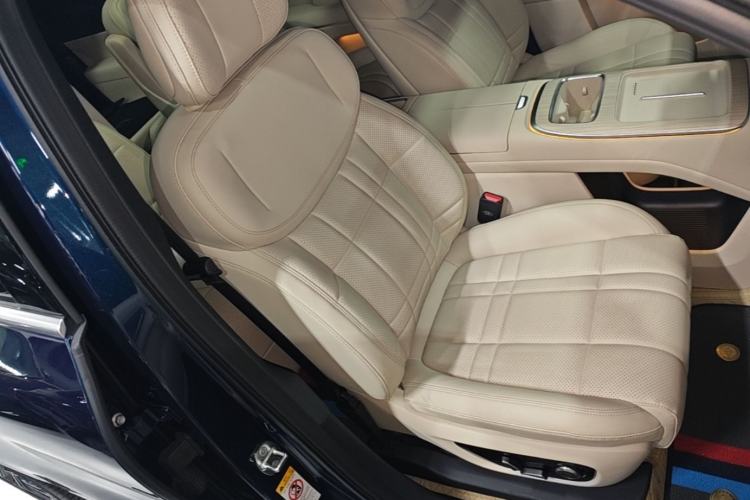 Used Deepal S09 2025 Rear-Drive Ultra+ Right Front Seat