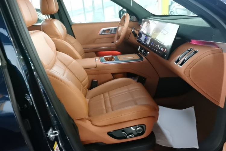Used Deepal S09 2025 Rear-Drive Ultra+ Right Front Seat