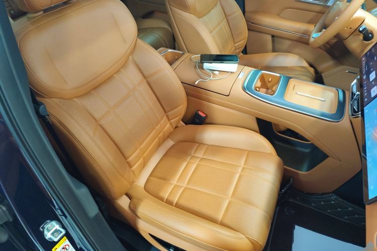 Used Deepal S09 2025 Rear-Drive Ultra+ Right Front Seat