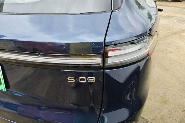 Used Deepal S09 2025 Model Rear-Wheel Drive Ultra+ Long-Range Version Right Rear Taillight