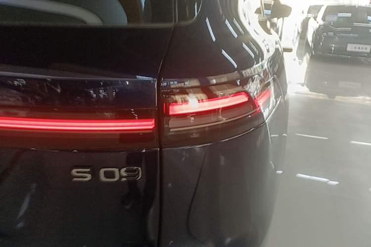 Used Deepal S09 2025 Rear-Drive Ultra+ Right Rear Taillight