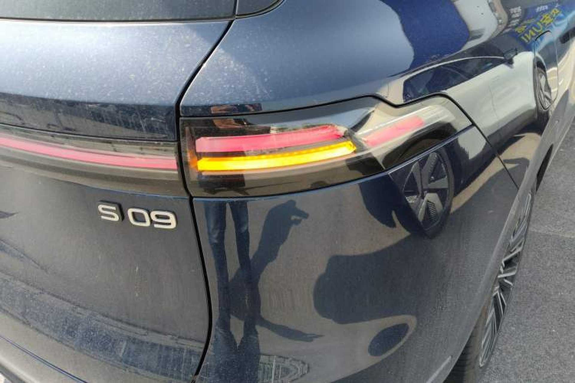Used Deepal S09 2025 Four-Wheel Drive Ultra+ Custom Edition Right Rear Taillight