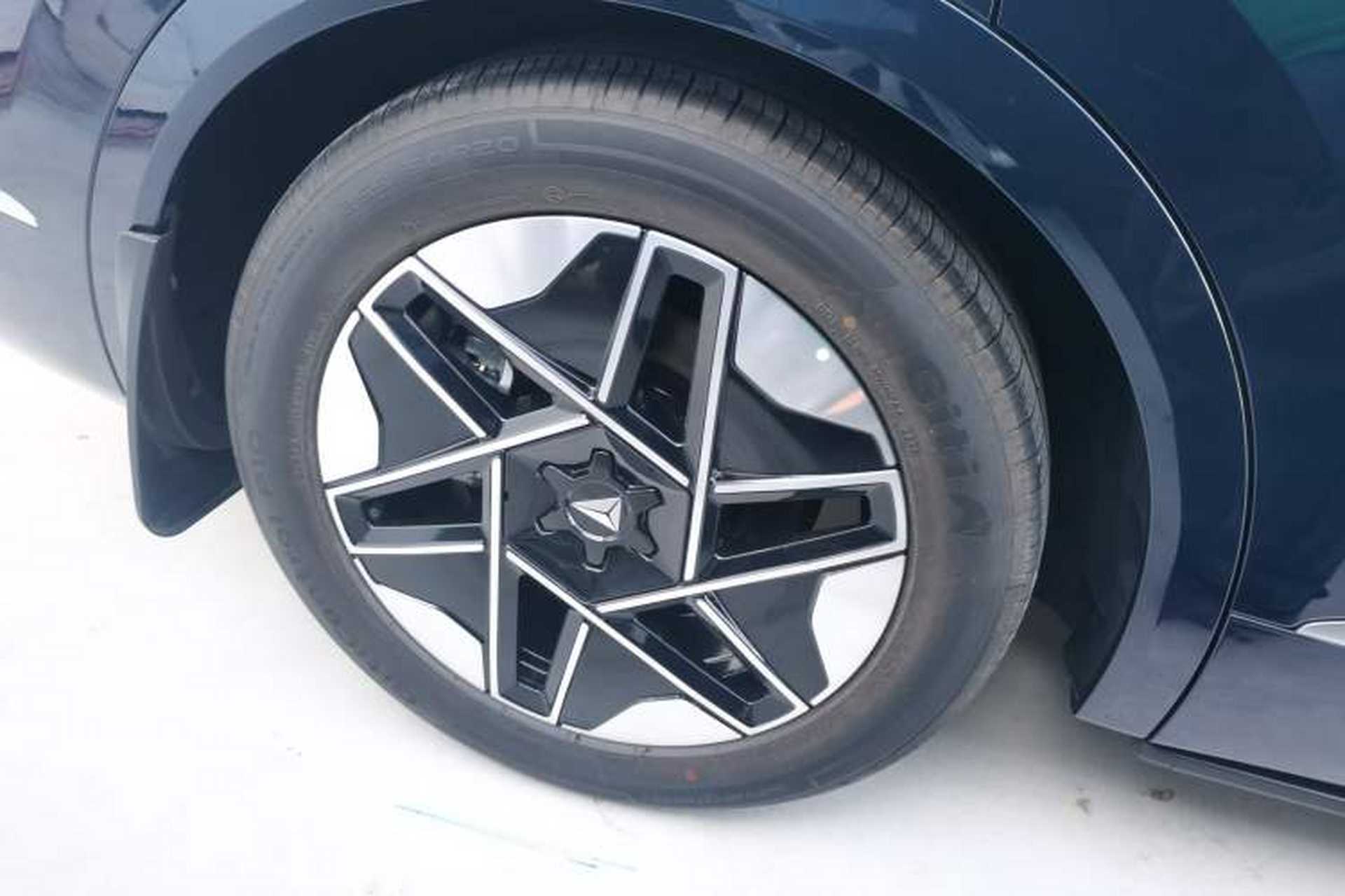 Used Deepal S09 2025 Rear-Drive Ultra Right Rear Wheel Hub