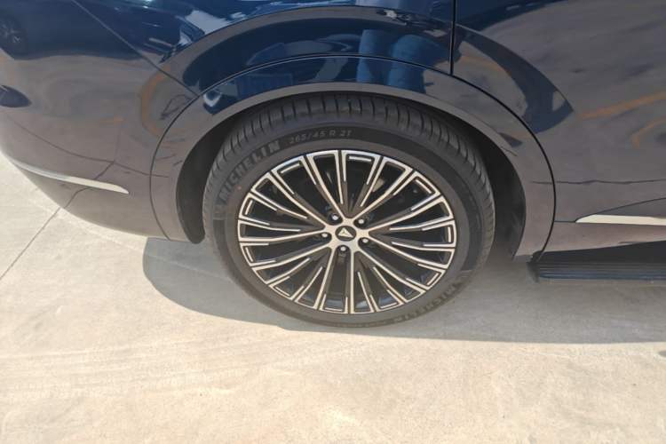 Used Deepal S09 2025 Four-Wheel Drive Ultra+ Custom Edition Right Rear Wheel Hub
