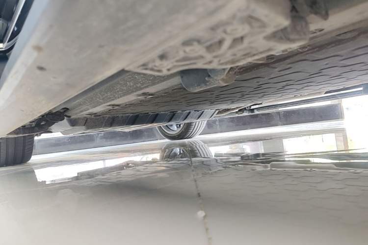 Used Deepal S09 2025 Four-Wheel Drive Ultra+ Custom Edition Right Side Sill