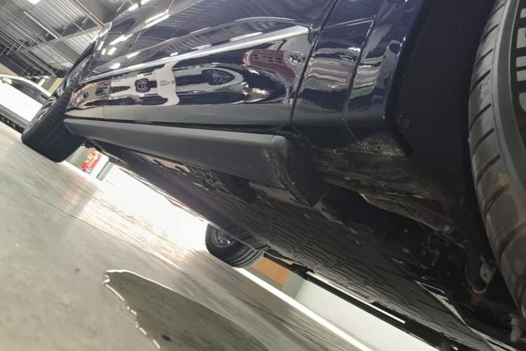 Used Deepal S09 2025 Rear-Drive Ultra+ Right Side Sill
