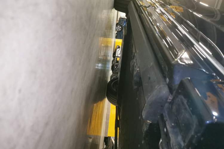 Used Deepal S09 2025 Rear-Drive Ultra+ Right Side Sill