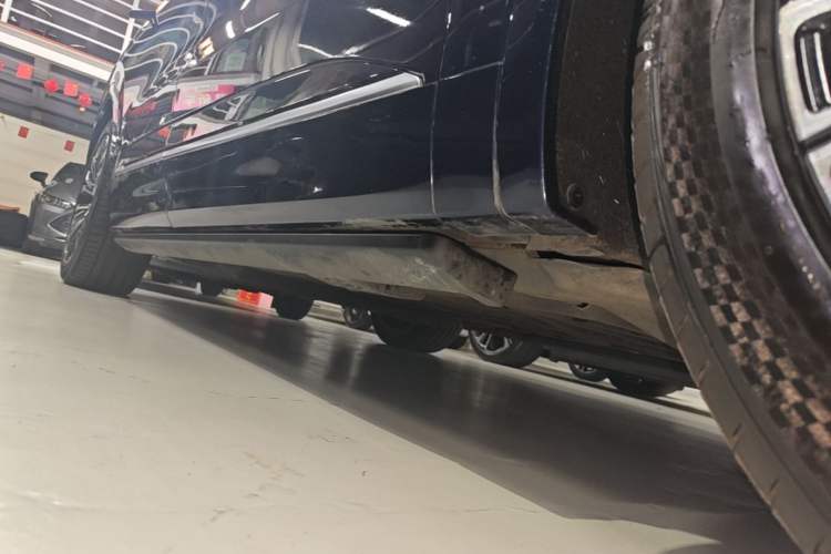 Used Deepal S09 2025 Rear-Drive Ultra+ Right Side Sill
