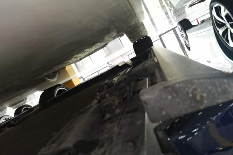 Used Deepal S09 2025 Rear-Drive Ultra+ Right Side Sill