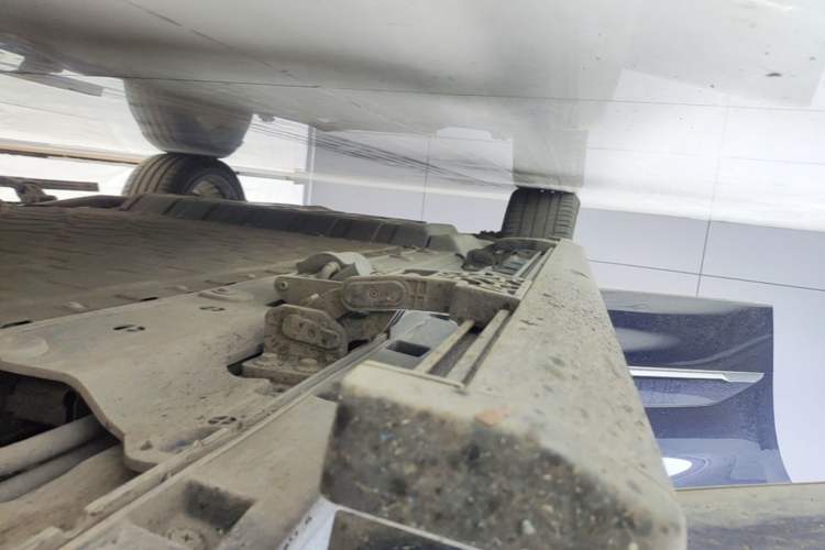 Used Deepal S09 2025 Four-Wheel Drive Ultra+ Custom Edition Right Side Sill