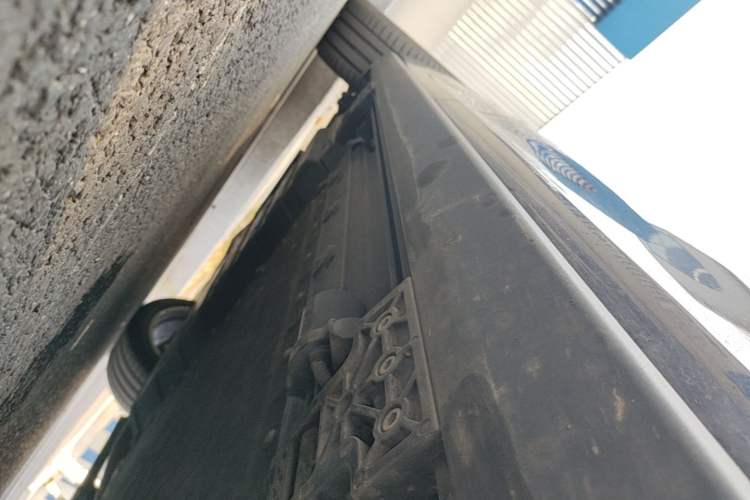 Used Deepal S09 2025 Rear-Drive Ultra+ Right Side Sill