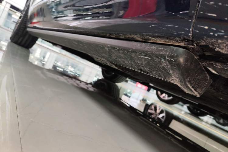 Used Deepal S09 2025 Rear-Drive Ultra+ Right Side Sill