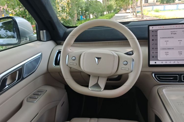 Used Deepal S09 2025 Four-Wheel Drive Ultra+ Custom Edition Steering Wheel