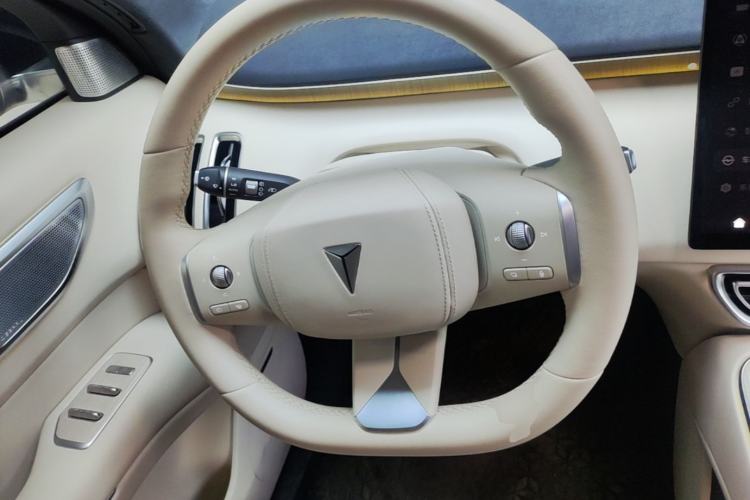 Used Deepal S09 2025 Four-Wheel Drive Ultra+ Custom Edition Steering Wheel