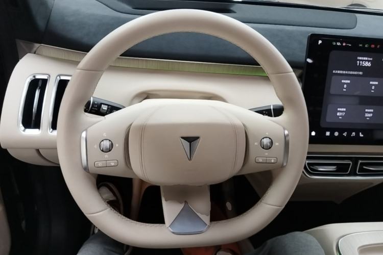 Used Deepal S09 2025 Four-Wheel Drive Ultra+ Custom Edition Steering Wheel