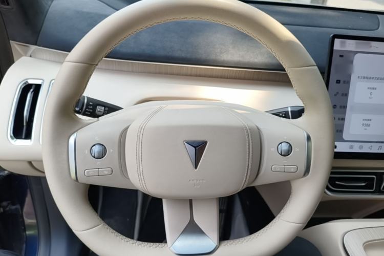 Used Deepal S09 2025 Four-Wheel Drive Ultra+ Custom Edition Steering Wheel