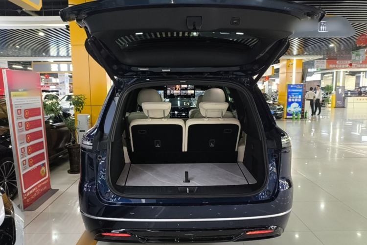 Used Deepal S09 2025 Four-Wheel Drive Ultra+ Custom Edition Trunk