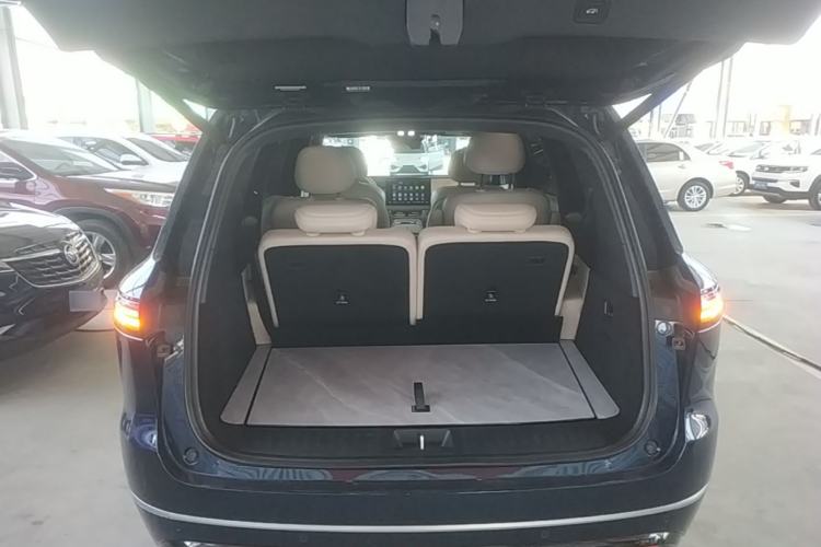 Used Deepal S09 2025 Four-Wheel Drive Ultra+ Custom Edition Trunk