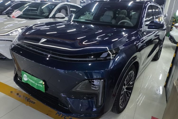 Deepal S09 2025 Four-Wheel Drive Ultra+ Custom Edition