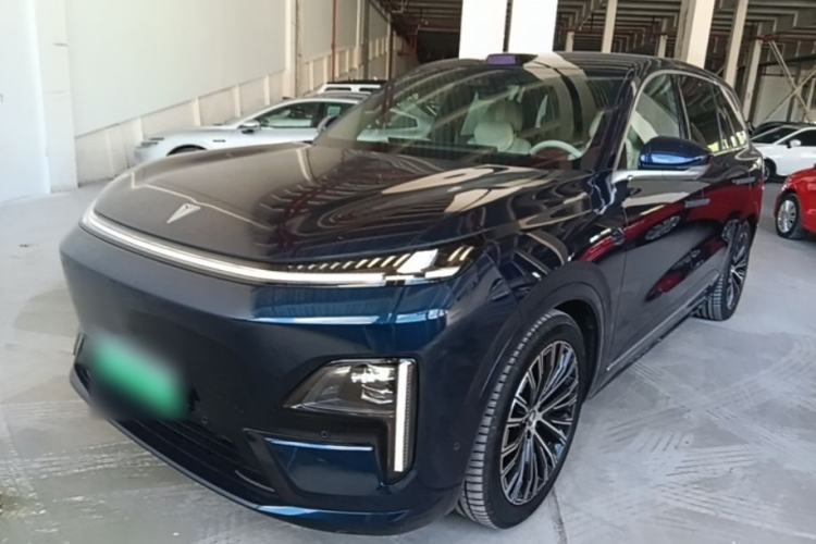 Deepal S09 2025 Four-Wheel Drive Ultra+ Custom Edition